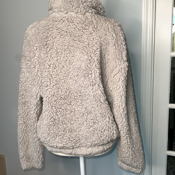 Target wild fable fuzzy Sherpa pullover w/ 3/4 zip - Picture 9 of 9